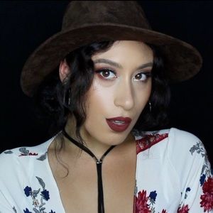 Wide brim fedora hat